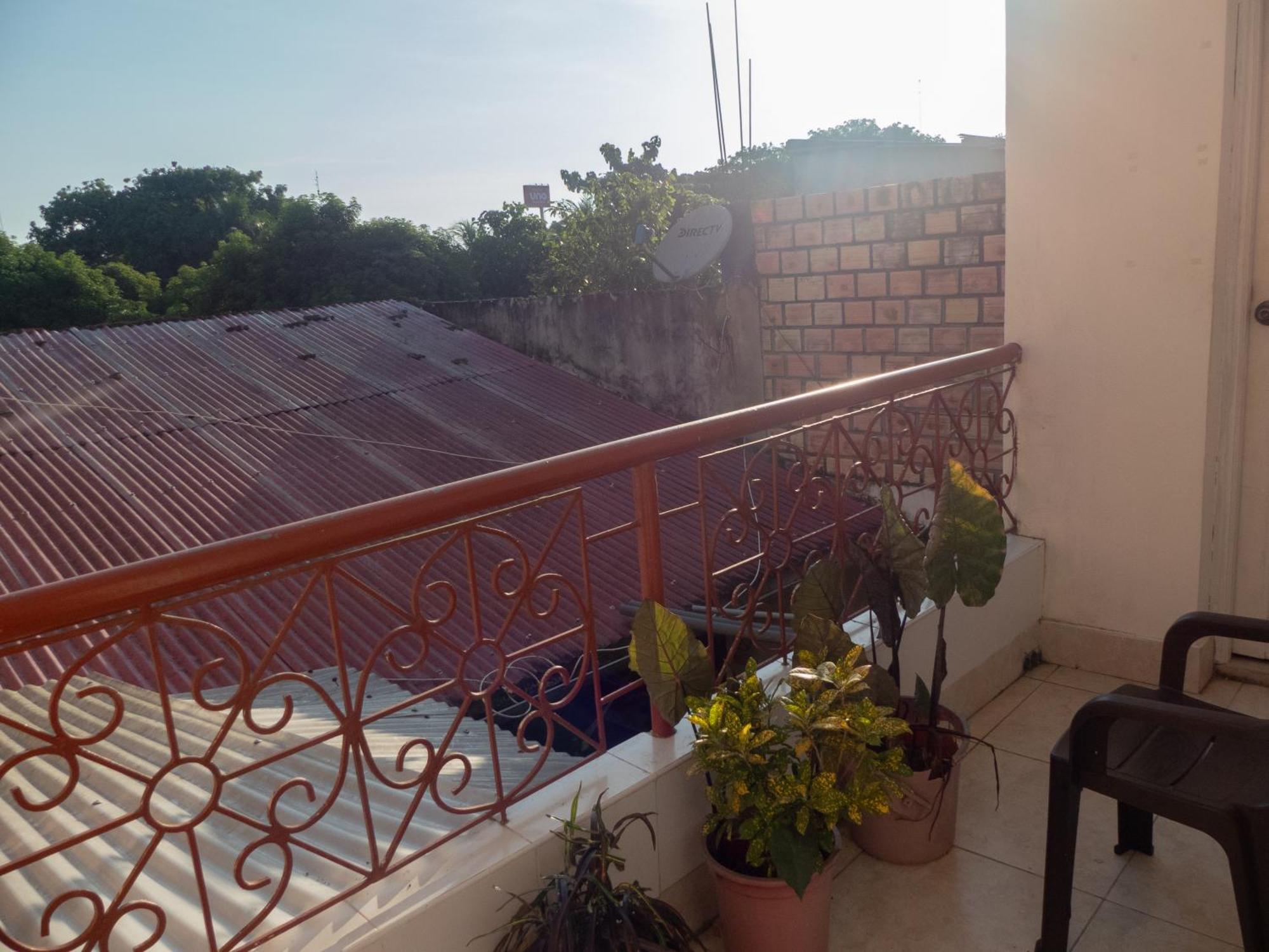 Moicca Youth Hostel Iquitos Bagian luar foto